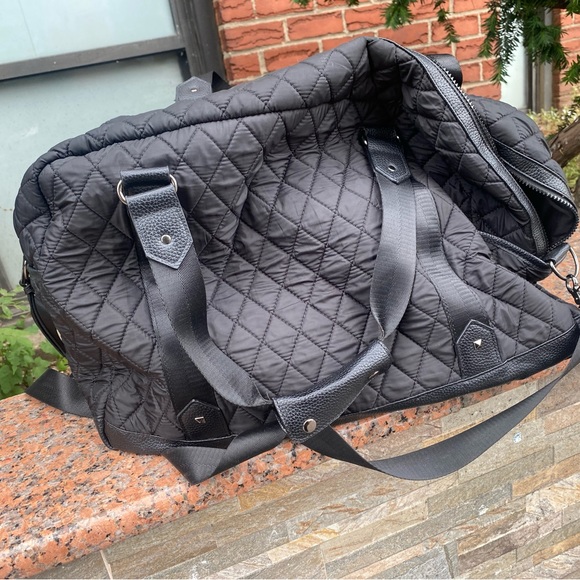 CYNTHIA ROWLEY DUFFLE CROSSBODY QUILTED GYM WEEKENDER TRAVEL SPORTY Bag VEGAN - Picture 5 of 8